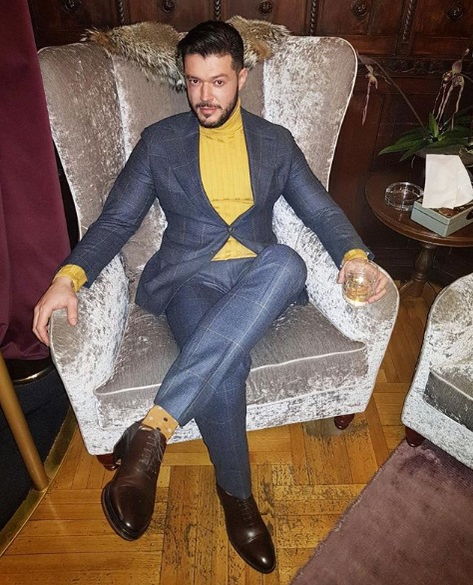 Victor Slav își găsește liniștea în brațele sexy prezentatoarei!?! “O să rămână cu Andreea Mantea”