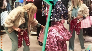 Elena Udrea a convocat ”celula de criză” la shopping!