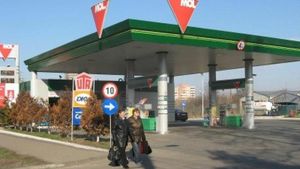 Jaf armat la o benzinărie din Satu Mare. Atacatorul a fugit cu...