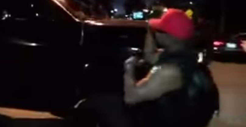 Justin Bieber a lovit cu maşina un paparazzi! Bărbatul a căzut la pământ ca secerat, iar imaginile sunt greu de privit