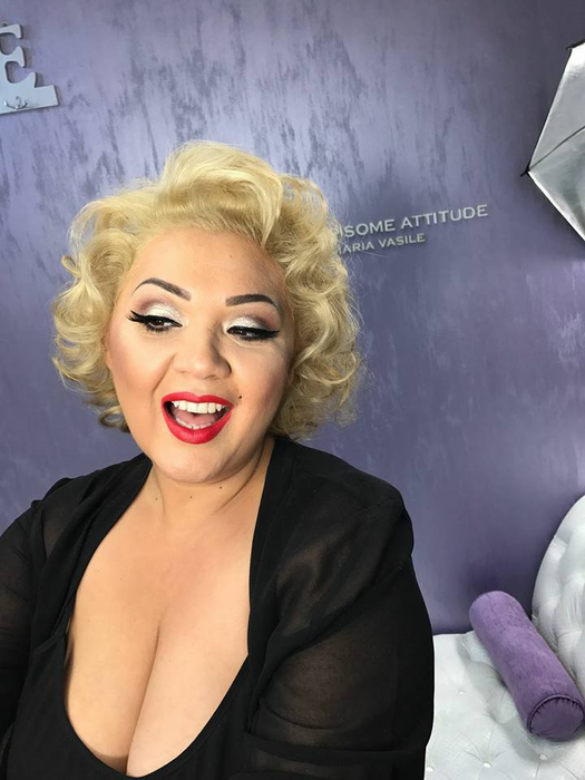 Minodora a slăbit 12 kilograme şi apoi şi-a schimbat look-ul radical