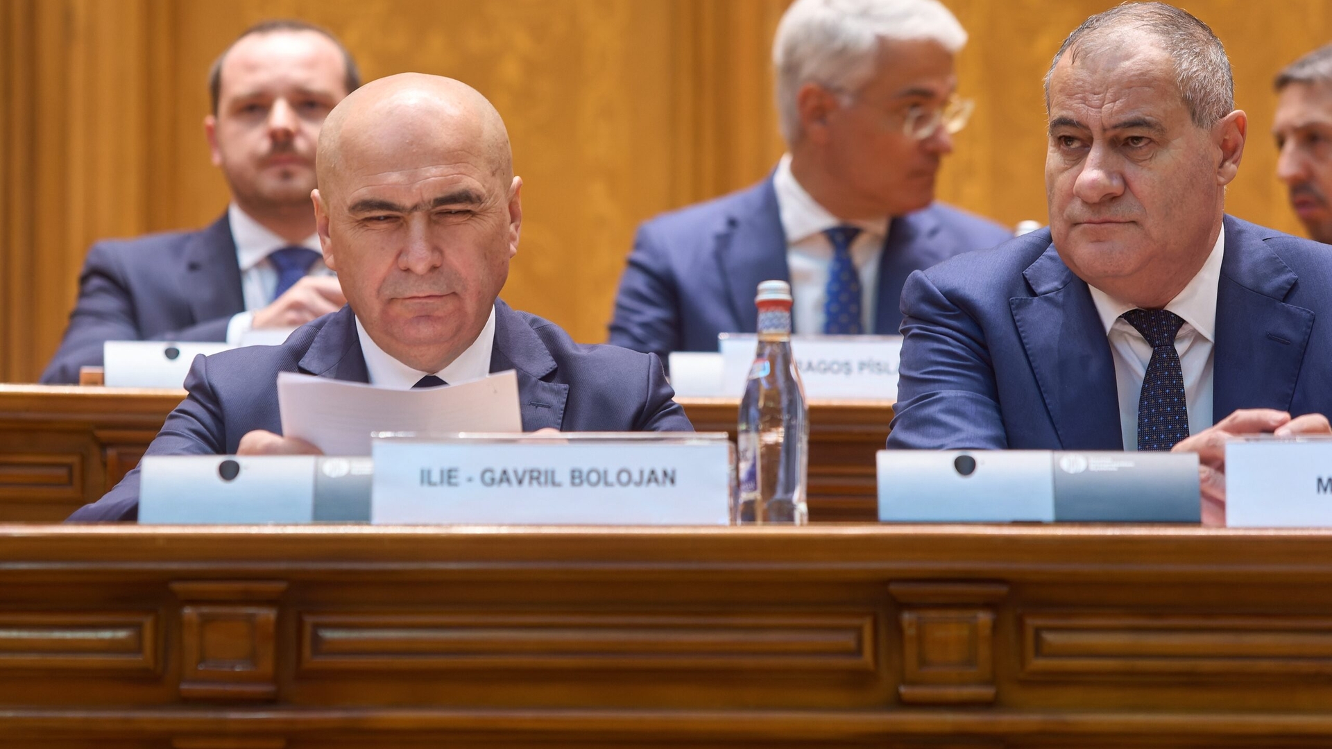 Coaliția a făcut marele anunț: Câți bugetari vor fi concediați în 2026