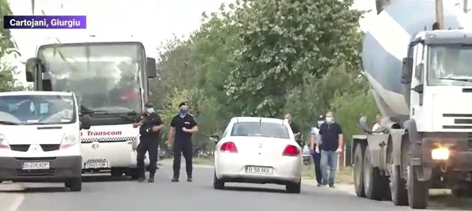 Imagini din prima zi de carantină a satului Cartojani din județul Giurgiu! Localnicii sunt îngroziți de noul coronavirus: “Mi-e frică să mai ies și din casă”