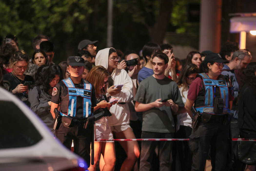 Fotografii de la locul morții lui Liam Payne, hotelul Casa Sur. Foto: Profimedia
Buenos Aires, Argentina,, Oct. 16, 2024

General views of the hotel where Liamm Payne died.,Image: 922148974, License: Rights-managed, Restrictions: , Model Release: no