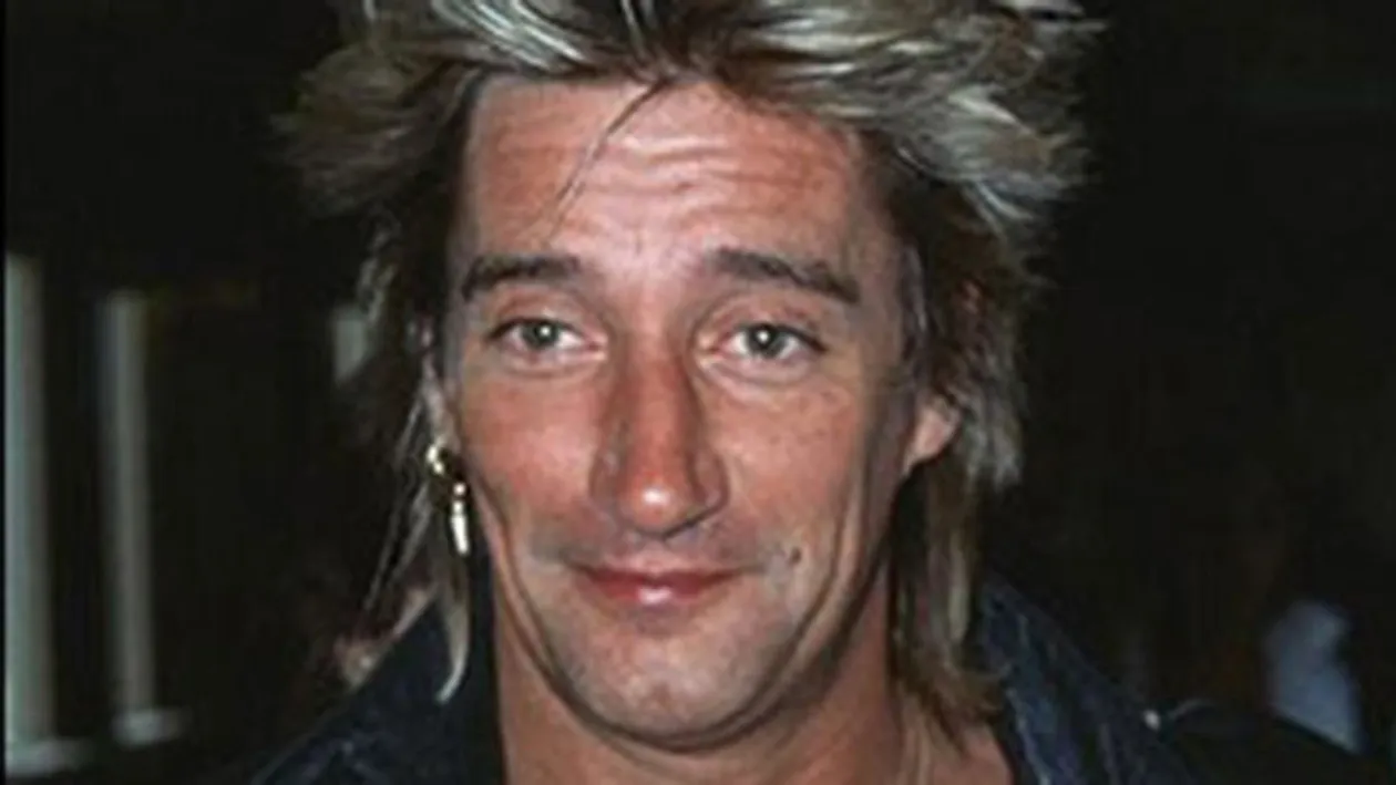 Rod Stewart a fost dependent de steroizi! Artistul nu a renuntat inca la viciu!