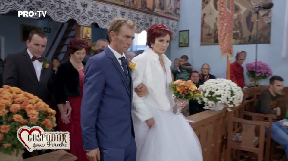 FOTO / Marcela şi Marin de la „Gospodar fără pereche”, momente emoţionante în timpul ceremoniei religioase: „Mi-am întors privirea şi am văzut că plângea”. Ce s-a întâmplat în biserică