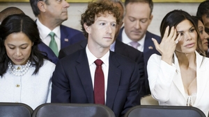 Momentul viral în timpul învestiturii lui Trump: Mark Zuckerberg este surprins uitându-se la logodnica lui Jeff Bezos