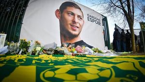 Anchetă a poliţiei după ce o fotografie în care ar fi trupul neînsufleţit al lui Emiliano Sala a apărut pe reţelele de socializare