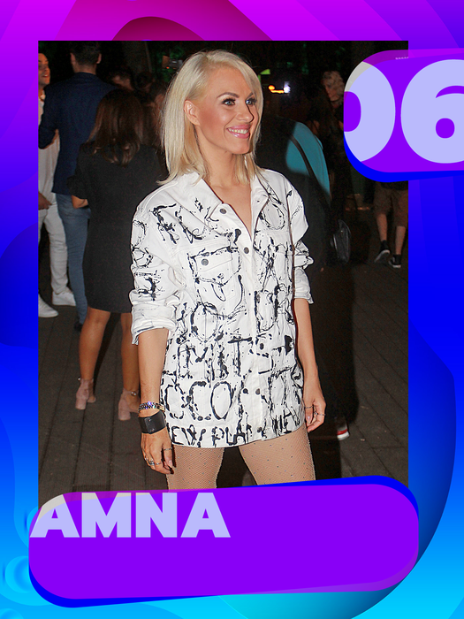 Ramona Olaru sau Delia, în TOP 25 sexy-vedete care… Iluzie optică, nu au nimic sub fustițe?!