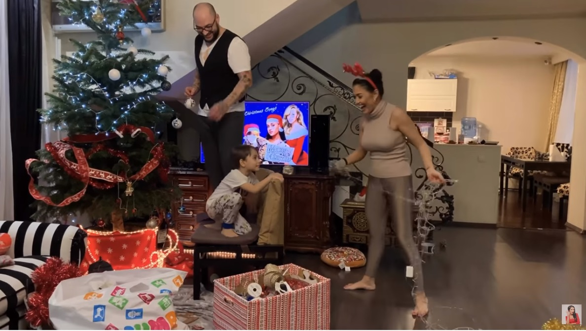 Andreea Mantea, replici înțepătoare pentru Cristi Mitrea de față cu fiul lor. Cum o alintă luptătorul de MMA pe vedeta de la Kanal D