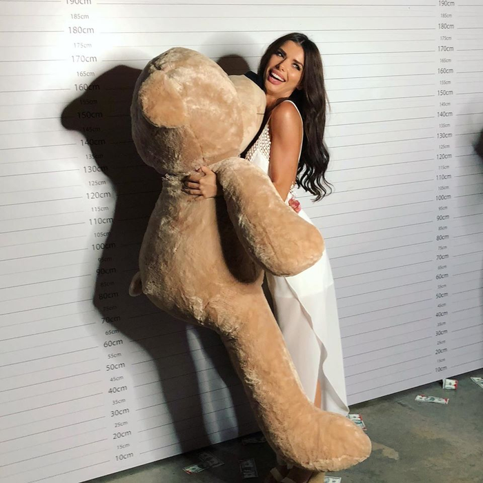 Ioana Filimon, apariție incendiară cu o salopetă ”indecent” de mulată: ”Mama n-a crescut o lașă!”