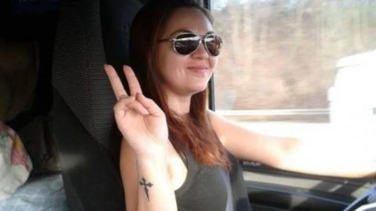 Andreea Dejeu e șofer de TIR. Cum se spală când e în cursă: ia un șervetel și...