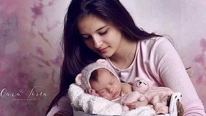Ce grijă are Carmina Vârciu de surioara ei! E topită după ea