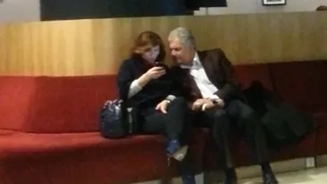 Preludiul unei seri reusite a inceput la cinema! Cum isi rasfata Videanu sotia cand nu-l vede nimeni