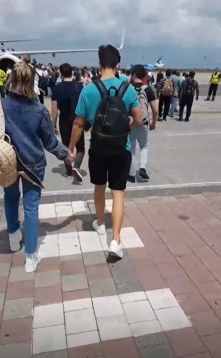 Lidia Buble, de mână cu un alt bărbat! Imaginile au fost făcute publice și nu are cum să nege! Cine e tânărul alături de care a fost filmată