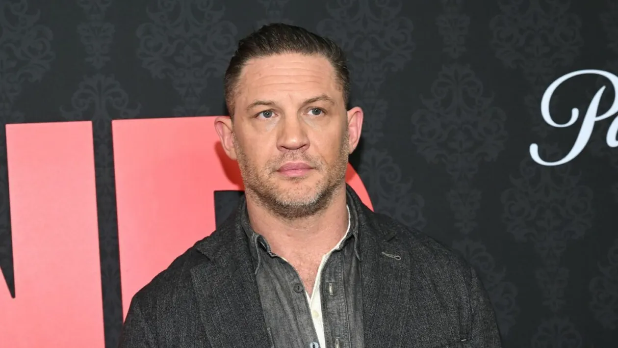 Surpriză pentru fanii lui Tom Hardy. Actorul își lansează primul album rap