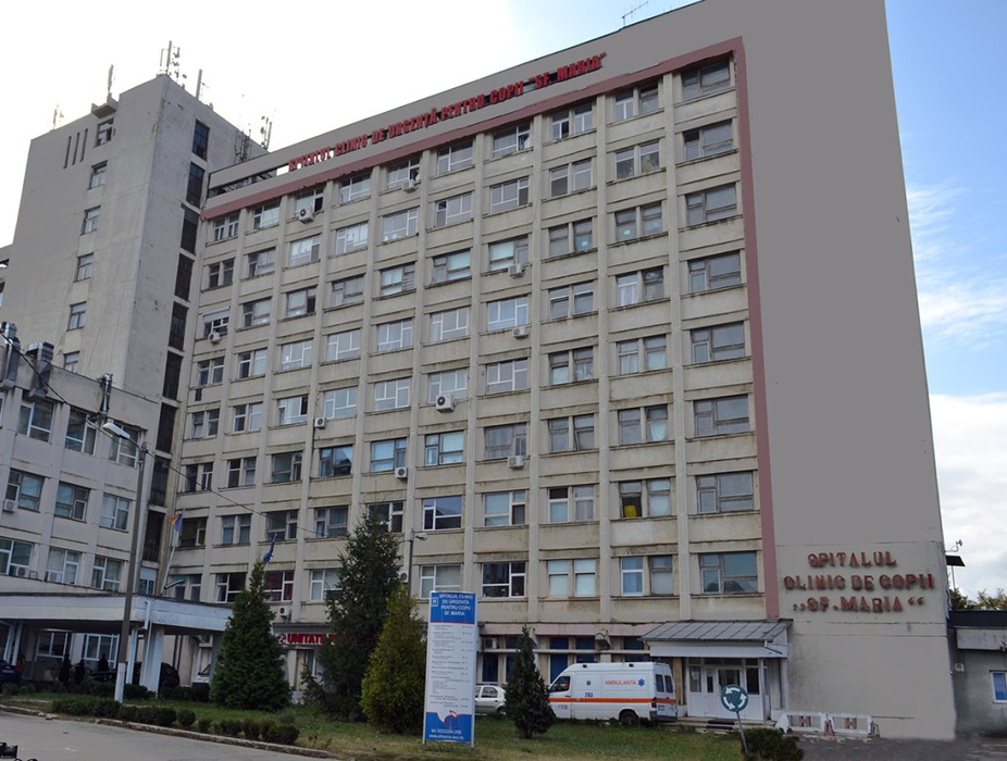 Fetița mutilată de porc a ajuns la Spitalul Sf. Maria din Iași