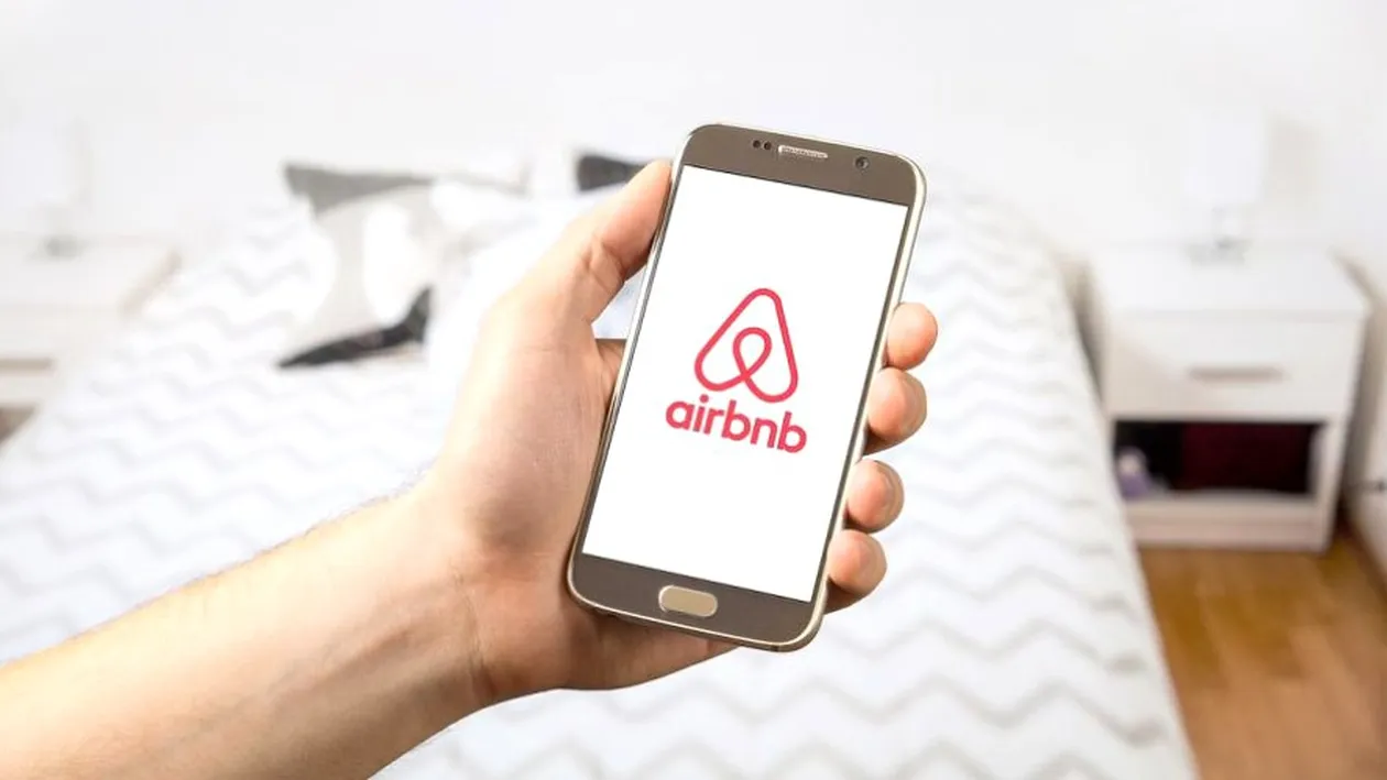 O turistă care a fost violată într-un apartament din New York a primit 7 milioane de dolari de la Airbnb