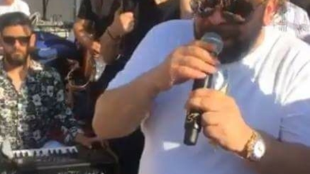 Nuntă zgomotoasă cu Salam, în plină stradă, la Ploiești. S-a lăsat cu amenzi de peste o sută de milioane...