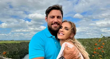 Întâlnirea cu Daniel Pavel nu a fost întâmplătoare. Soția prezentatorului de la ProTV a dat din casă! “Am fost la Dalai Lama, în India”