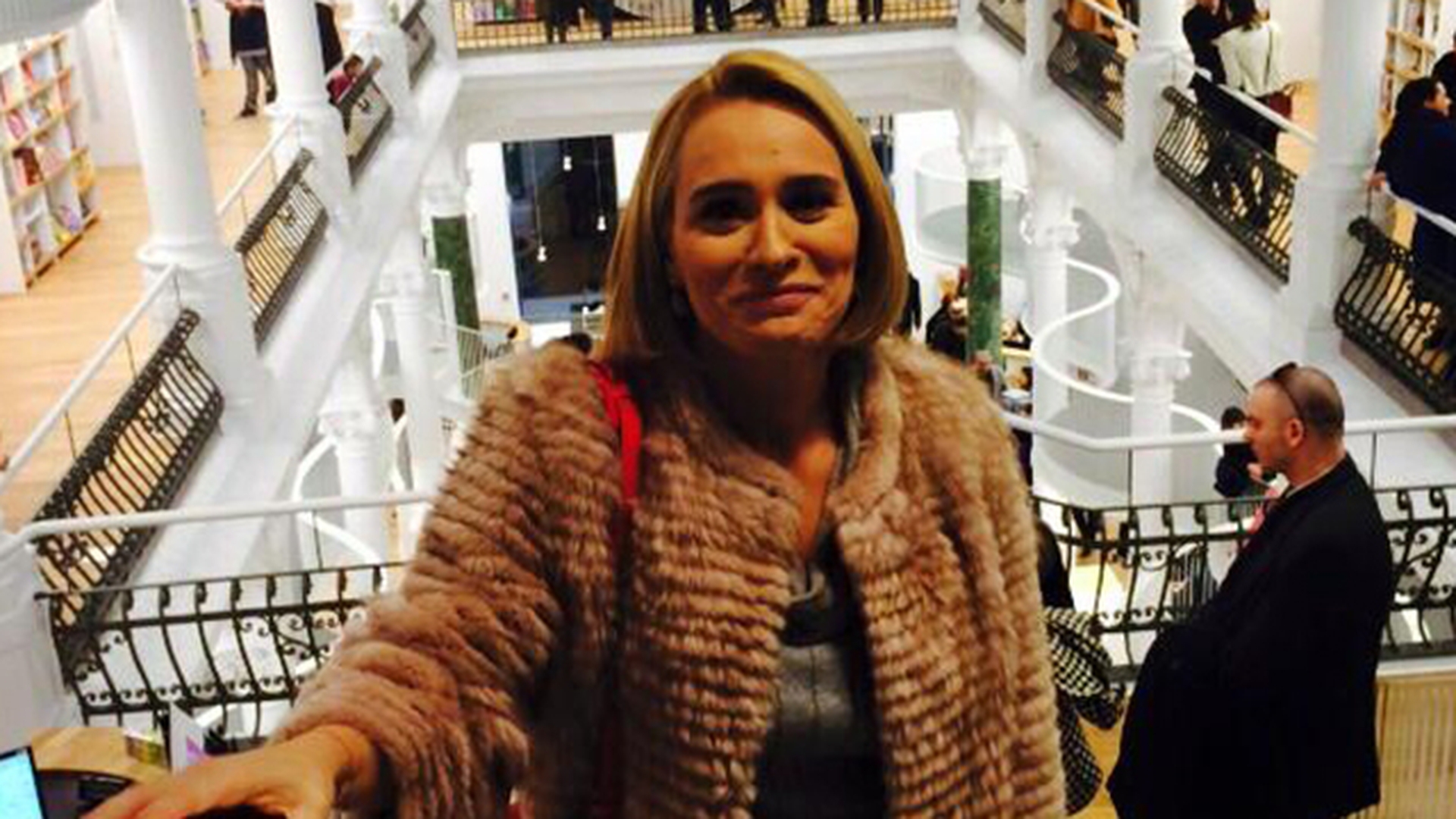 A dat din CASA! Cum si-a cucerit de fapt Andreea Esca sotul! "Am intrebat cine e tipul ala si..."