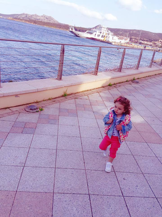 Roxana Vaşniuc şi-a dus fetiţa în vacanţă