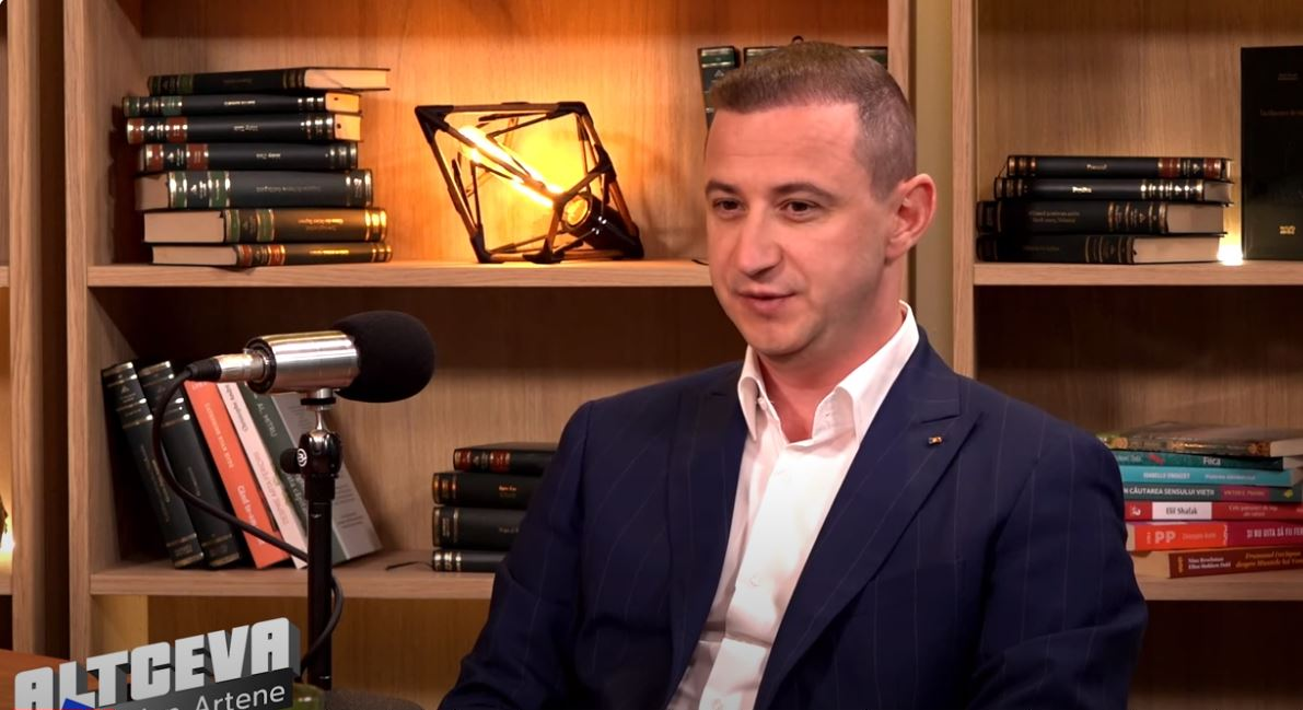 Ce sfat a primit Alfred Simonis de la fratele său