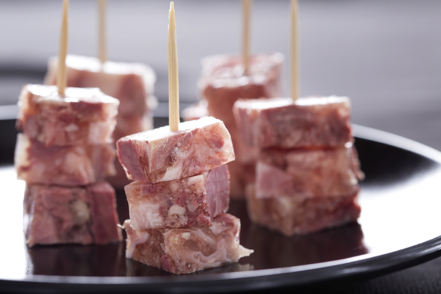 Rețete piftie- Piftie de porc taiata bucatele