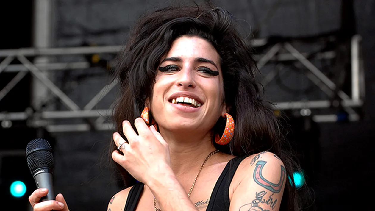 Ipoteză nouă cu privire la moartea cântăreţei Amy Winehouse! Fratele regretatei artiste: Astfel ea a devenit mai sensibilă