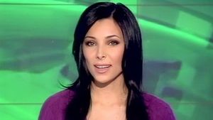 Nici prietenii nu-si explica starea ei! Cum au filmat-o paparazzii pe Corina Caragea la mall!