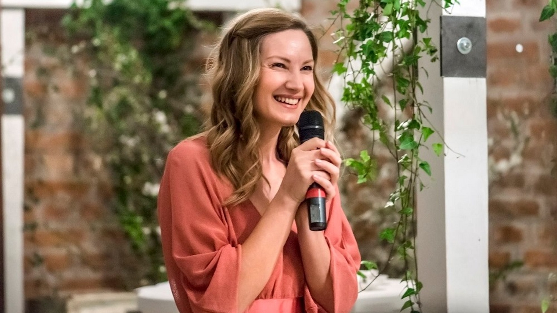 Melania Medeleanu a devenit mămică! Care e sexul bebelușului