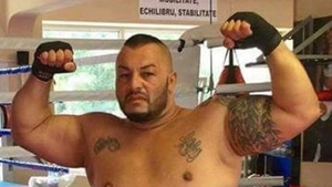 Bebino, scene uluitoare într-un club de fițe din Centrul Vechi din București. Cum s-a răzbunat interlopul pe un bodyguard pentru că nu l-a lăsat să intre în local