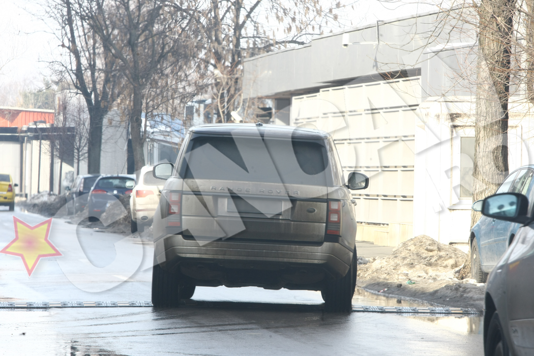 Alertă urbană printre gigolo de Dorobanţi: Cine pune mâna pe fata fostului Primar? Milionară, fentoasă, maşini de 450.000 Euro şi în căutarea unui “puiuţ”!