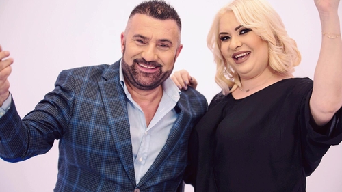 Câţi bani câştigă, de fapt, Viorica şi Ioniţă de la Clejani din muzică! Au ajuns la o sumă record