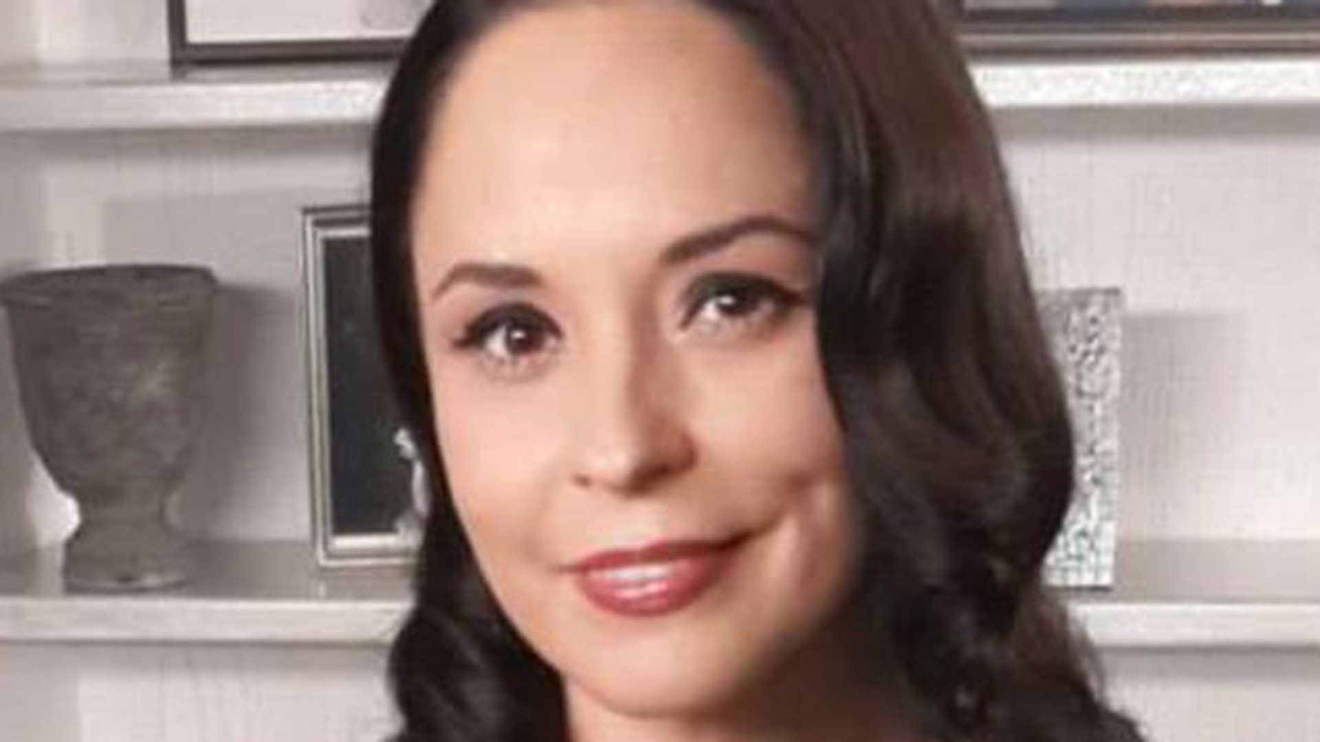 Gafa majora facuta de Andreea Marin: sanii vedetei s-au "revarsat" din rochie! Cum a aparut imbracata fosta "Zana"