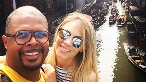 ANDREEA IBACKA s-a pozat alături de CABRAL în vacanţă! Cum arată blondina în costum de baie