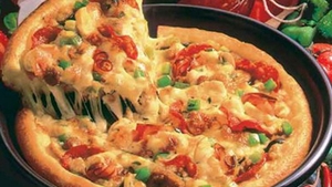 Pizza gratuita pe viata pentru un american curajos. Se va satura vreodata?