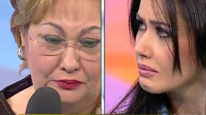 Oana Zavoranu a inceput sa vanda bunurile mamei sale! Care sunt cele mai scumpe lucruri de la Marioara