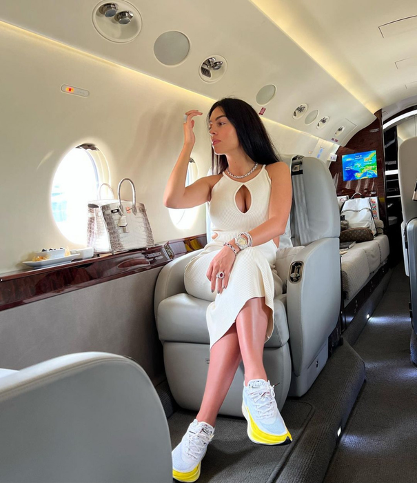 Cum s-a fotografiat Giorgina Rodriguez la Cannes! Iubita lui Cristiano Ronaldo, încă o apariție spectaculoasă | GALERIE FOTO