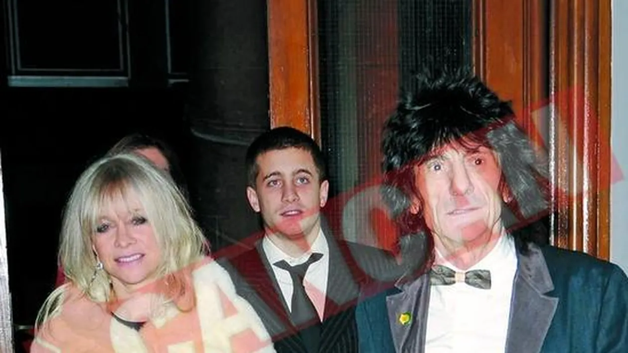 Ronnie Wood, saracit de nevasta