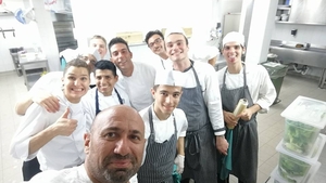 Chef Cătălin Scărlătescu renunţă la bucătărie pentru sailing