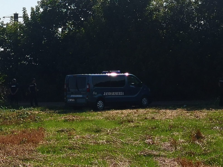 Locul unde polițiștii au găsit sacul cu oseminte și hainele despre care bănuiesc că ar aparține Luizei