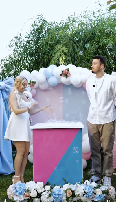 Fetiță sau băiețel? Anisia Gafton a făcut gender reveal