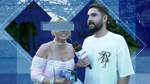 Vedeta de la Pro TV face declarații “sărite de pe fix” după ce a fost cerută în căsătorie. Așteaptă la nuntă pe toată lumea: “Îmi dezgrop și bunica!”