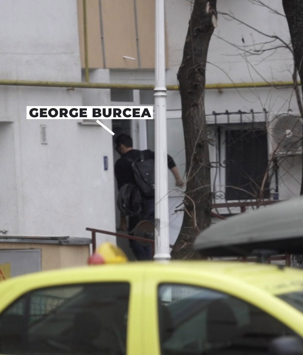 George Burcea intră într-un bloc din zona Vitan