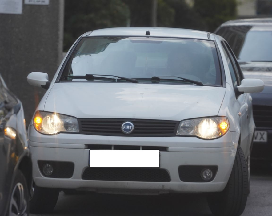 Toto Dumitrescu conduce un Fiat Albea, care valorează cel mult 1.500 de euro