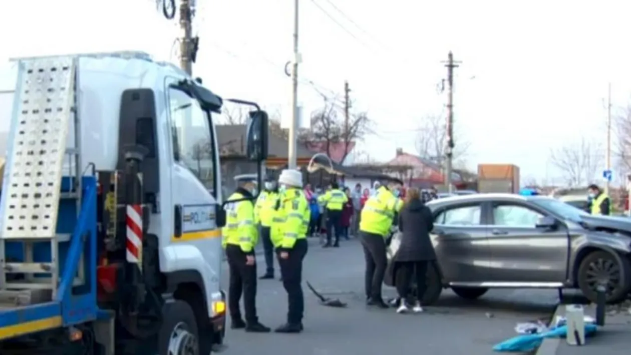 Femeia care a lovit mortal două fete, după ce a intrat cu mașina pe trotuar, a fost trimisă în judecată