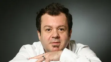 Costel din serialul „La Bloc” revine cu o nouă producție! Dragoș Moștenescu a lansat o serie online despre familie, în timpul pandemiei de coronavirus