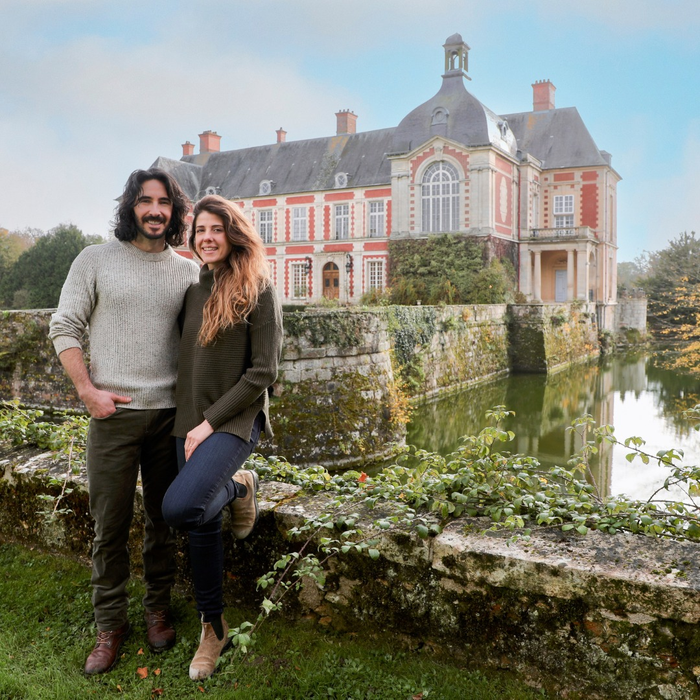Daphne și Ian Fig, din „Castle Impossible”, vor avea un copil. Sursa foto: Instagram HGTV