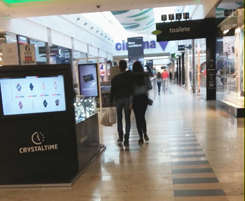 Remus Truică a făcut ”anticameră” la mall